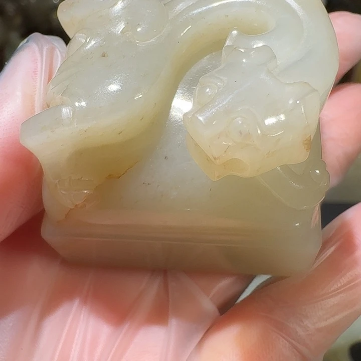 男***途和田玉未镶嵌颈饰