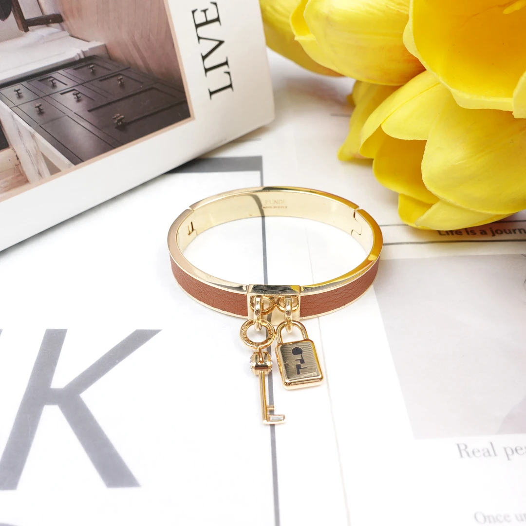 99新 FENDI/芬迪 手镯 /T20248453