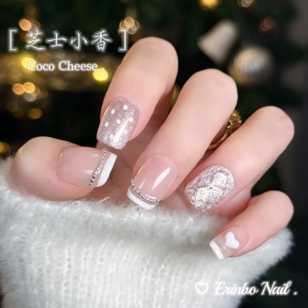 卓淇宝【芝士小香】设计师可爱小香风格纹猫眼法式爱心短款穿戴甲