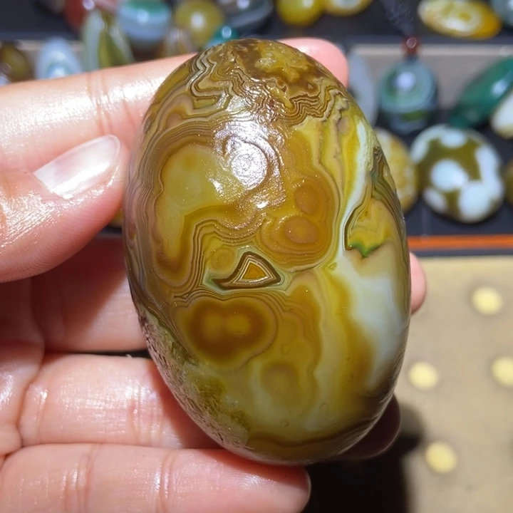 【闪购商品】未镶嵌玛瑙/玉髓珠宝奇石28