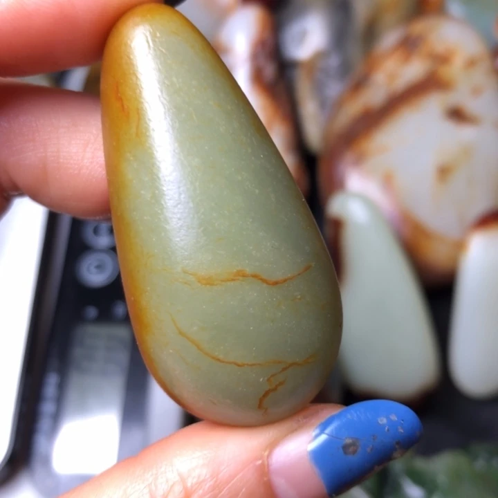 和田玉未镶嵌珠宝奇石