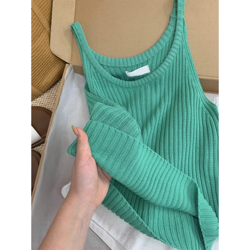 好看到心坎里！美爆了绿色u领冰丝针织小吊带背心外穿修身无袖上衣