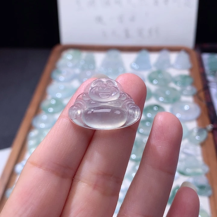 颈饰未镶嵌翡翠高冰佛公