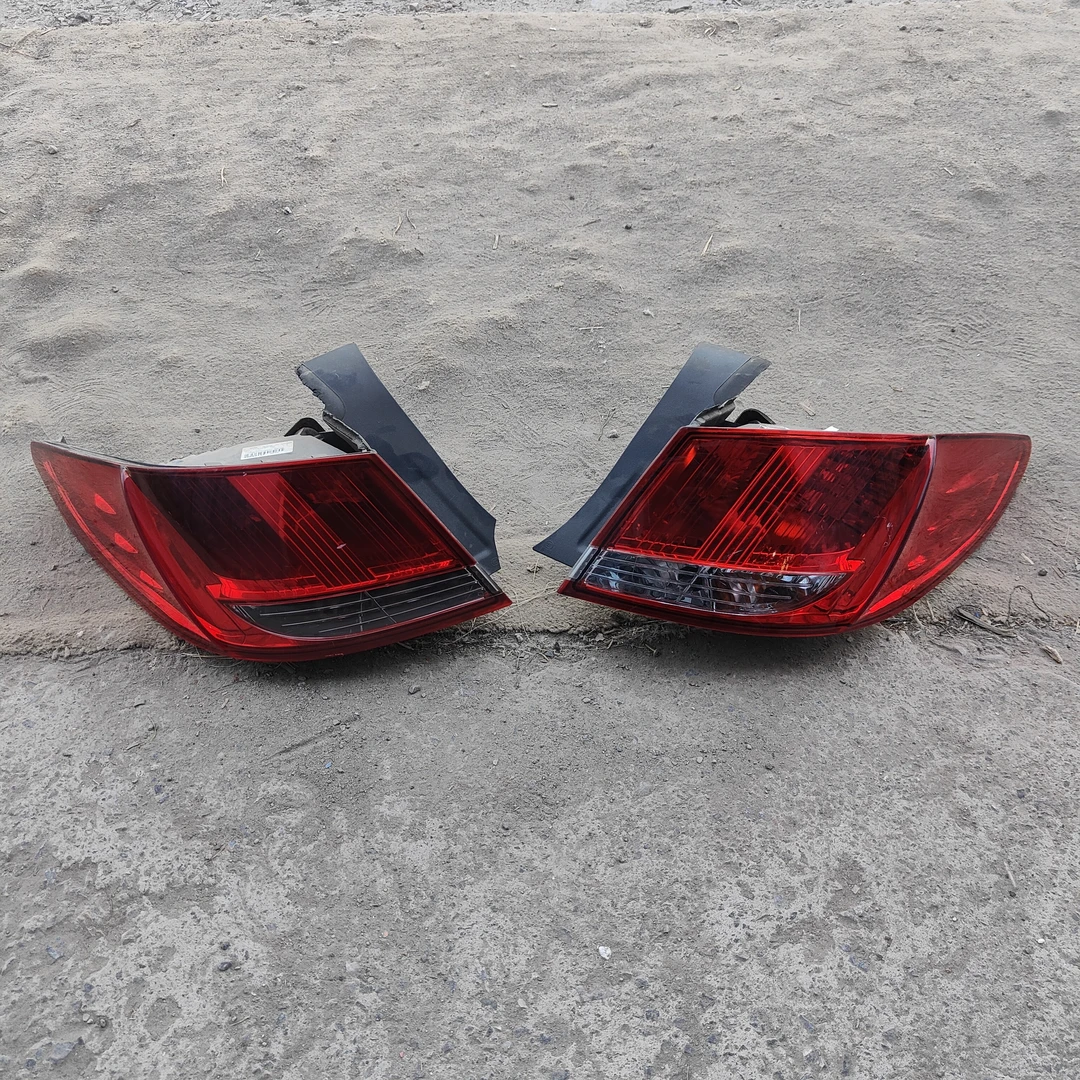 适配10-12款标致408后尾灯刹车灯倒车灯