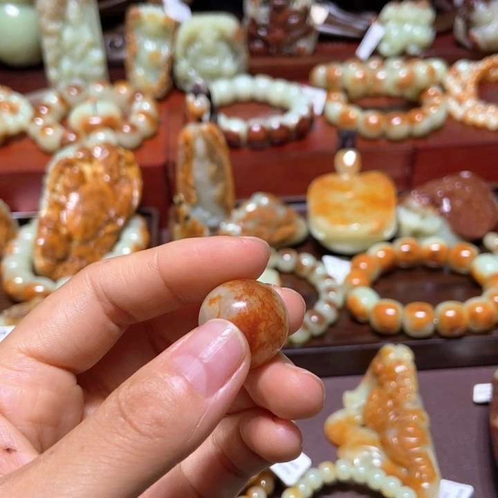 朋***1岫岩河磨玉（透闪石质玉）未镶嵌挂件