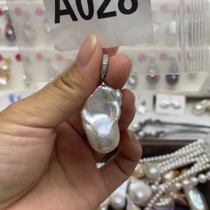 我***仔淡水珍珠银S925镶嵌颈饰