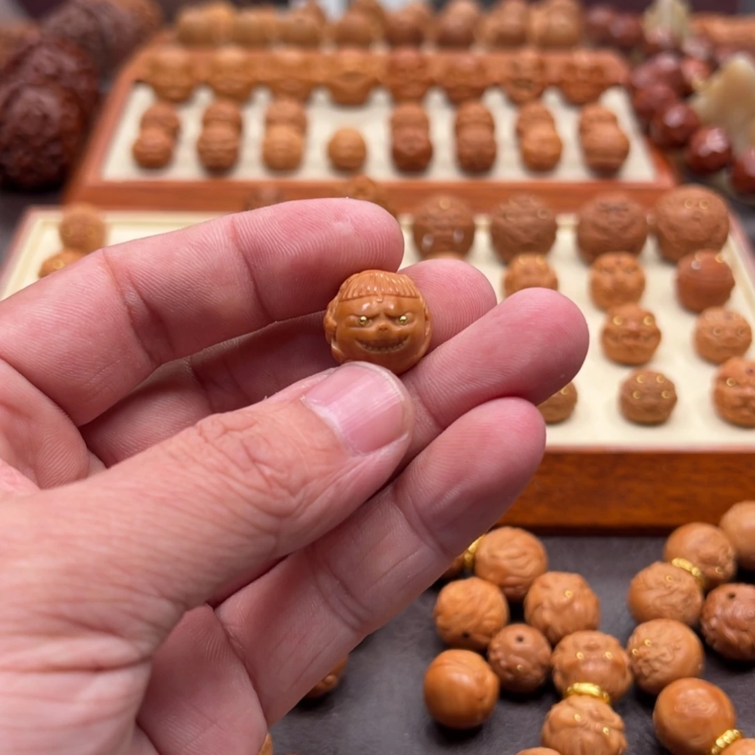 1.6尺寸镶嵌款三面哪吒