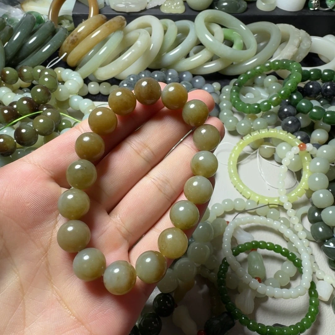 和田玉未镶嵌手串