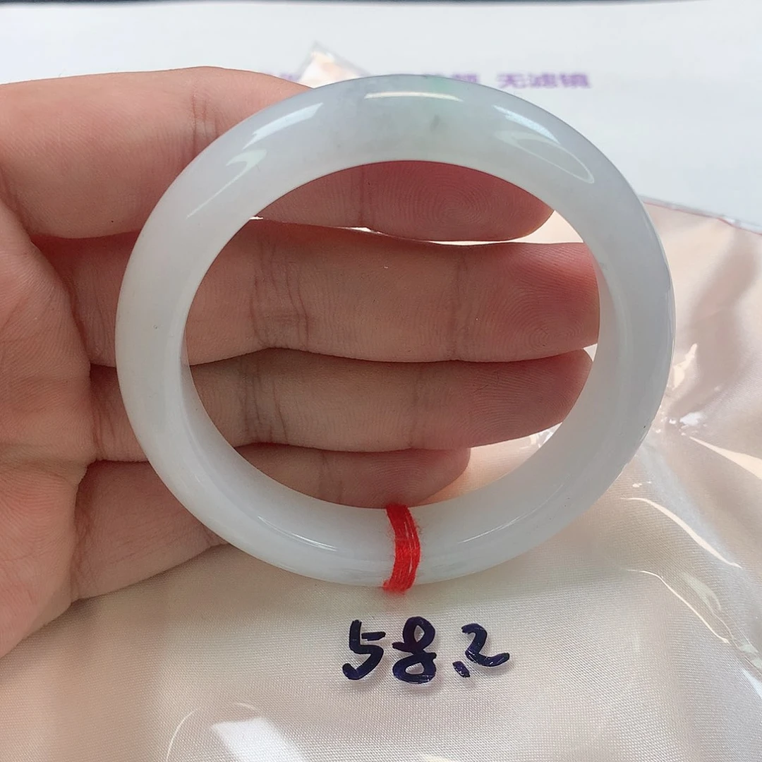 翡翠手镯未镶嵌304号