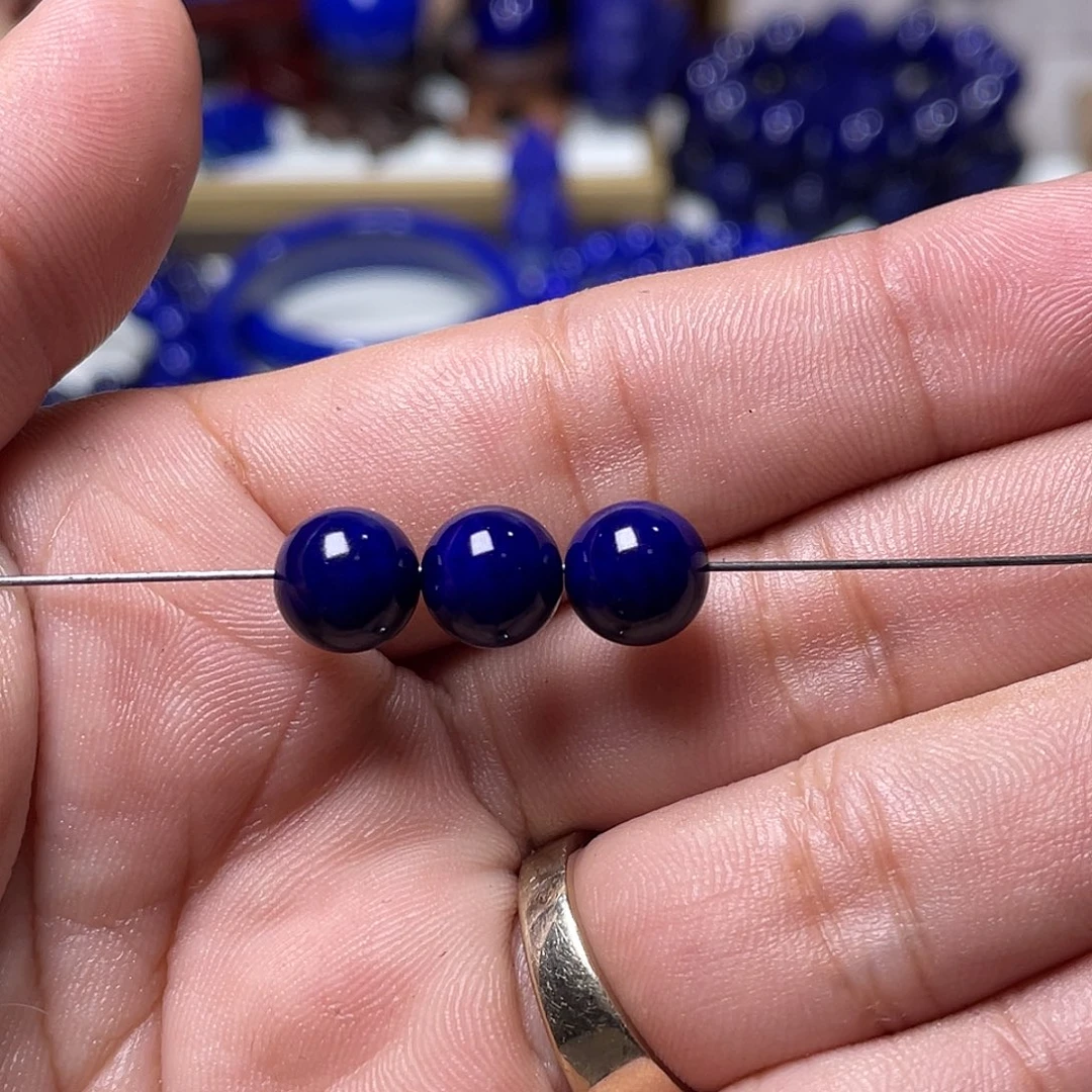 点***点青金石未镶嵌黑加仑单珠8.8mm3颗