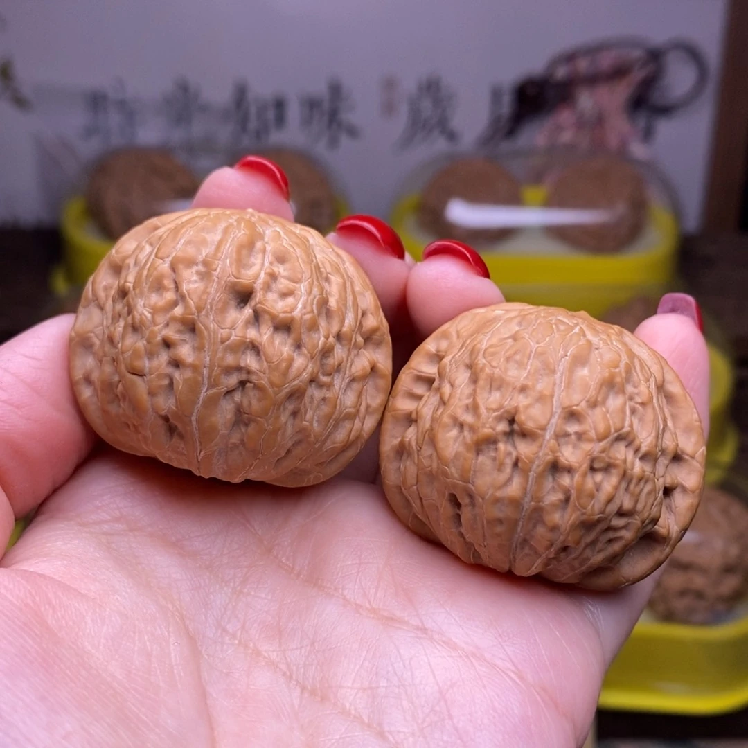 文玩核桃把件39尺铁锤妹妹一代修尖