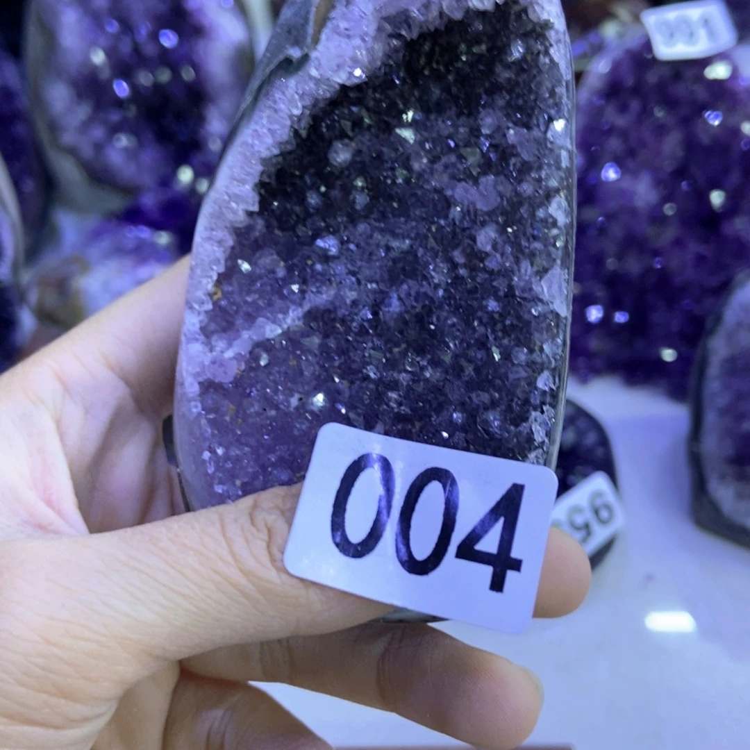 紫晶未镶嵌大型摆件（非配饰）