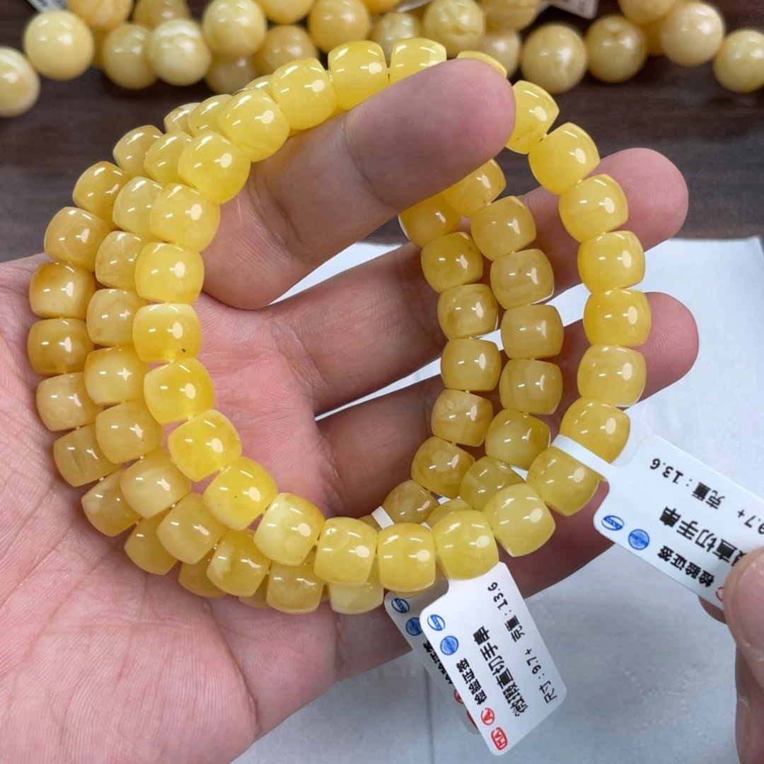 未镶嵌琥珀珠宝奇石150多样性发其一