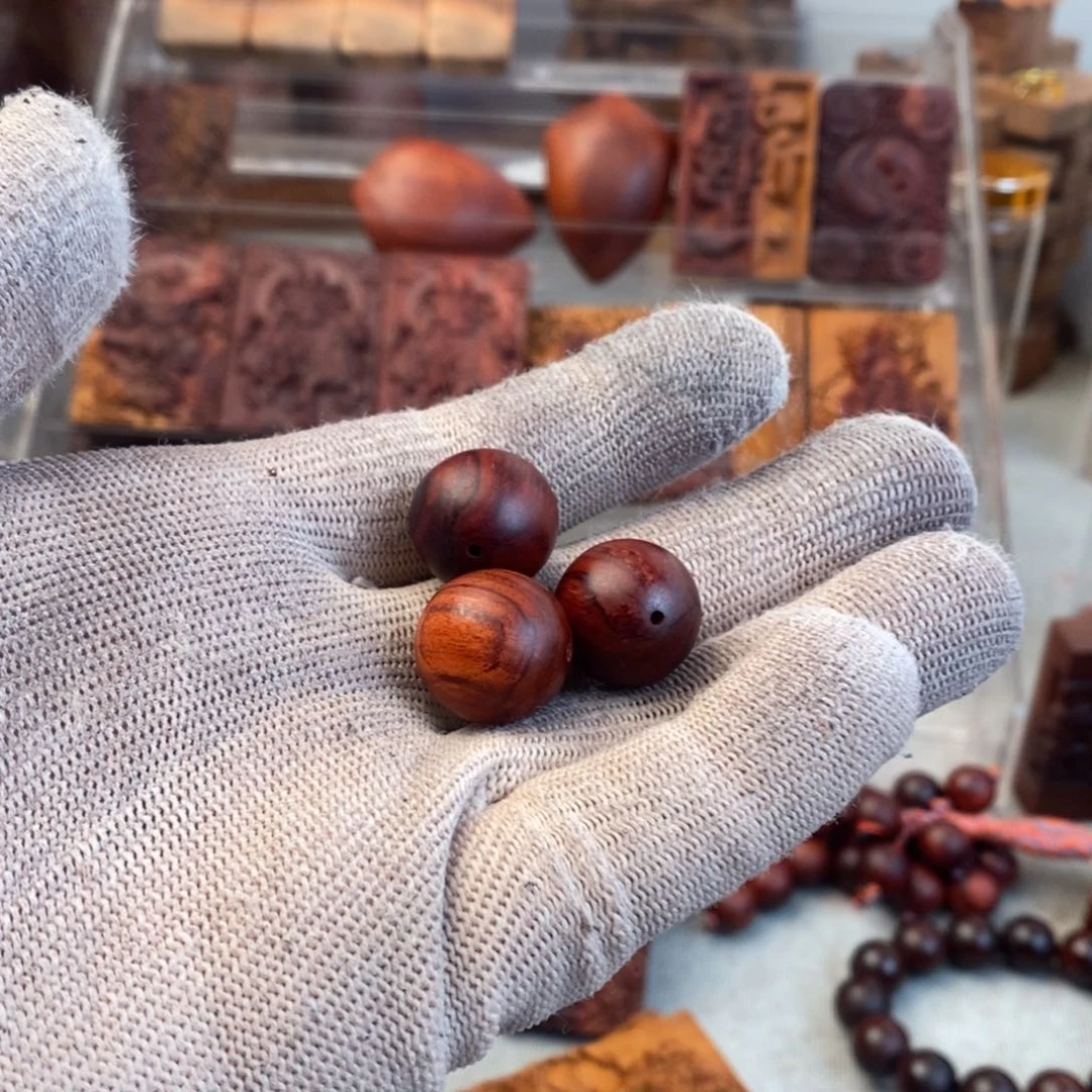 枣木冇*鸡血料18珠子