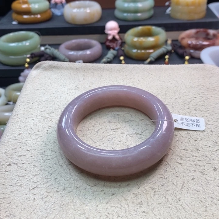 未镶嵌手镯石英岩玉