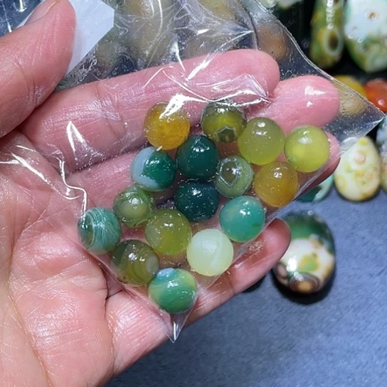 【闪购商品】未镶嵌玛瑙/玉髓珠宝奇石（****）