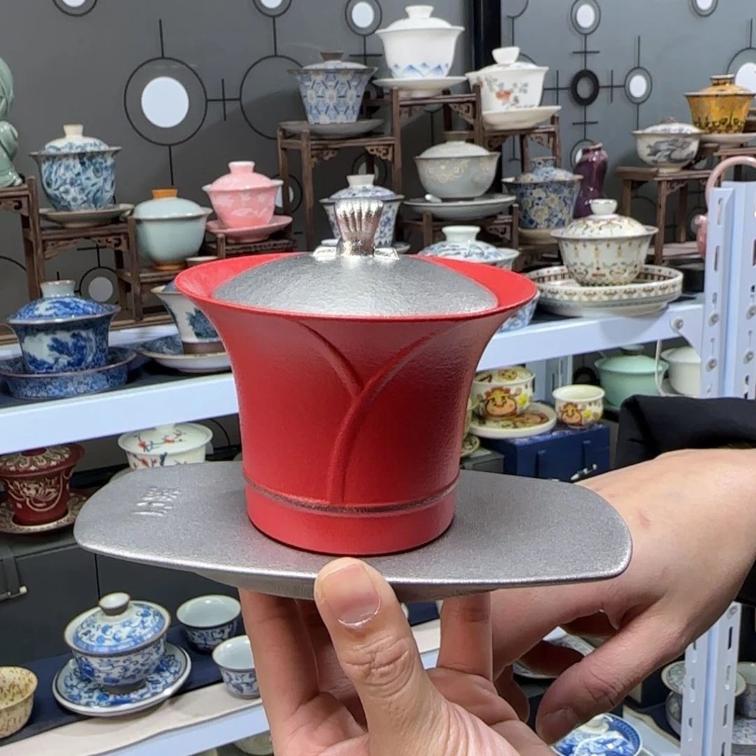 高温下的高温天气使人心情愉悦