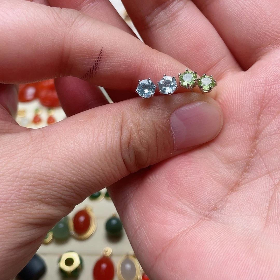 和田玉耳钉银S925镶嵌