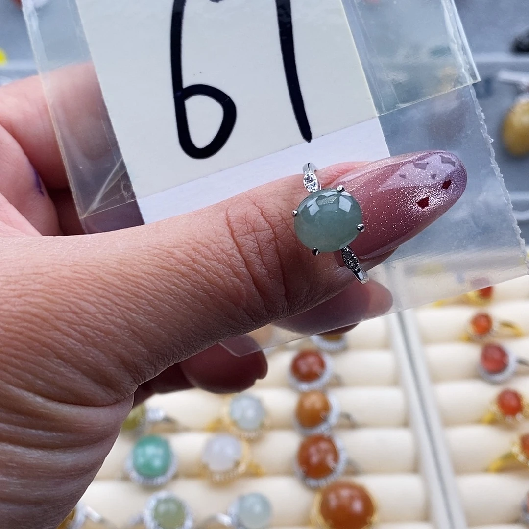 翡翠未镶嵌戒指缅甸