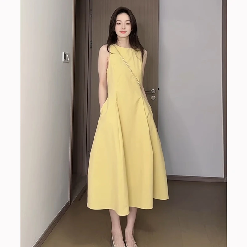 收腰无袖背心连衣裙女2025年夏季新款法式高级感休闲伞裙a字长裙