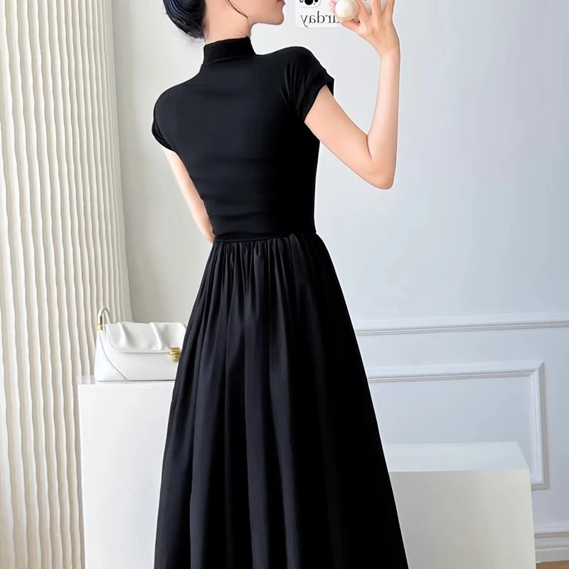 夏季新款收腰显瘦高级感黑色气质拼接长裙赫本风高领短袖连衣裙女