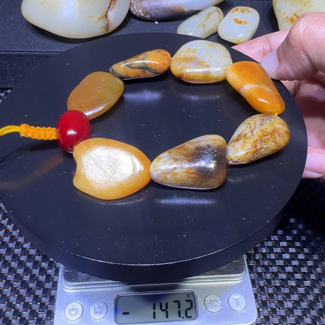 和田玉（子料）未镶嵌吊坠(不含链)52克