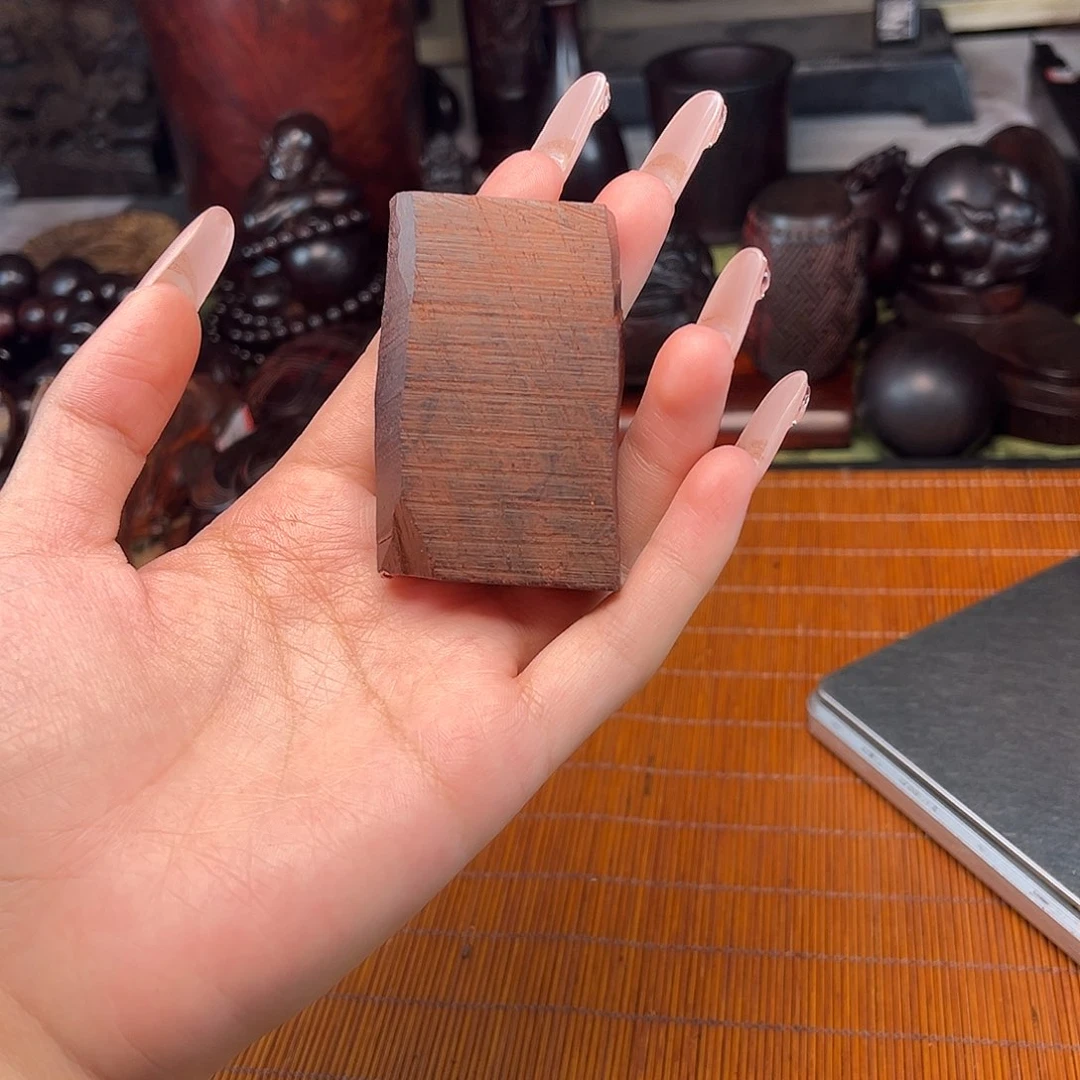 檀香紫檀（小叶紫檀）可做351规格牌