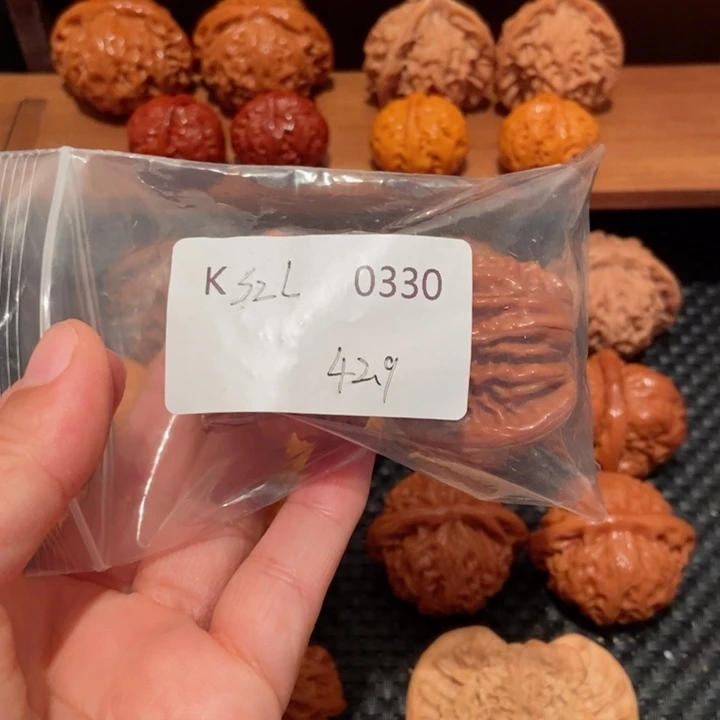 莫***云文玩核桃把件补差价