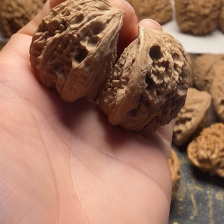 *****桃核吊坠麦穗蛇头