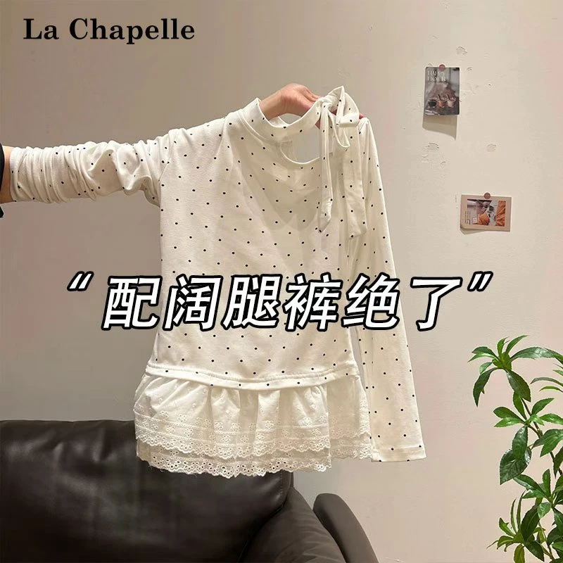 拉夏贝尔纯欲风蕾丝拼接波点长袖T恤女秋季不规则斜领绑带小上衣
