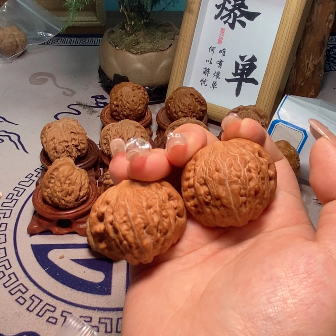 文玩核桃吊坠铁锤妹妹