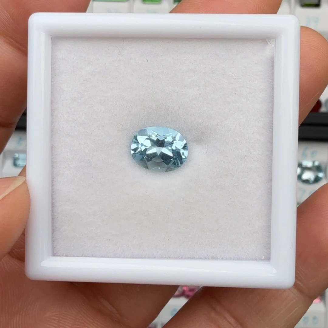 未镶嵌海蓝宝石笔搁天然圣玛利亚色1.76克拉