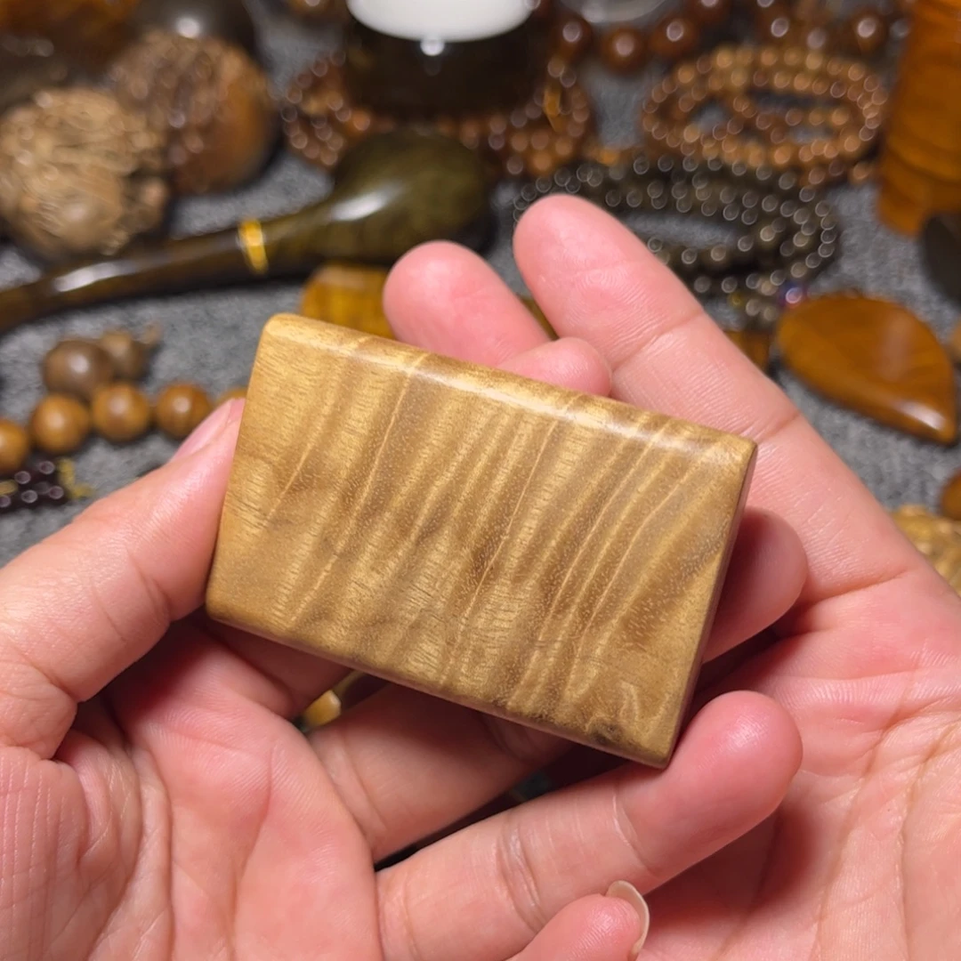 金丝楠无事牌小叶