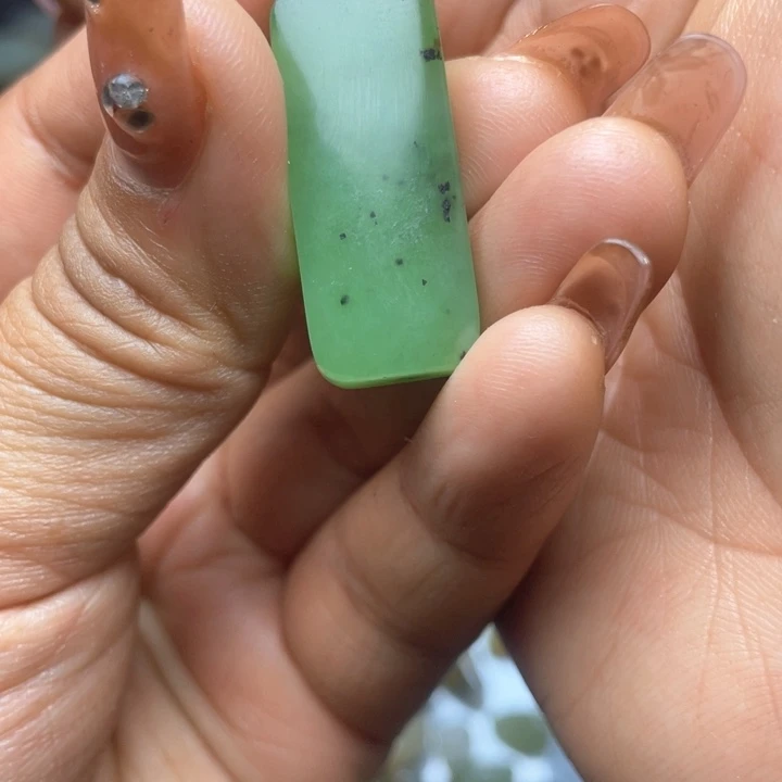 和田玉未镶嵌珠宝半成品