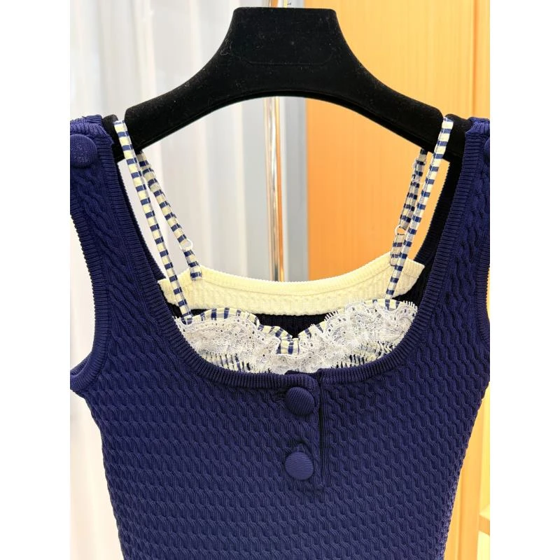 《猪猪出品》25上新深蓝色珍珠短款吊带背心时尚美背打底