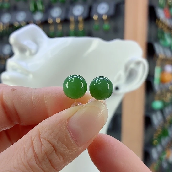 和田玉18K金镶嵌耳饰