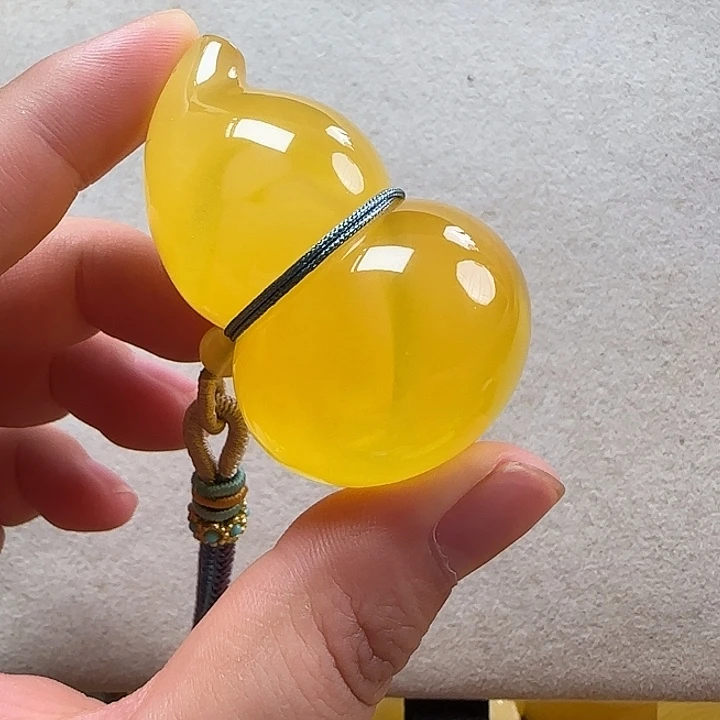 未镶嵌蜜蜡珠宝奇石