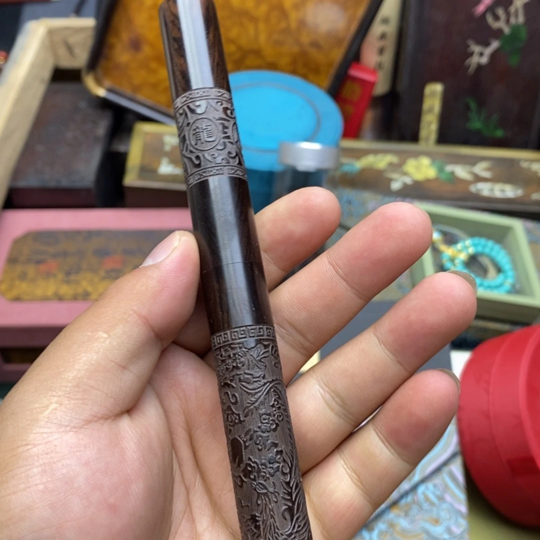 大叶紫檀（黑酸枝木类）