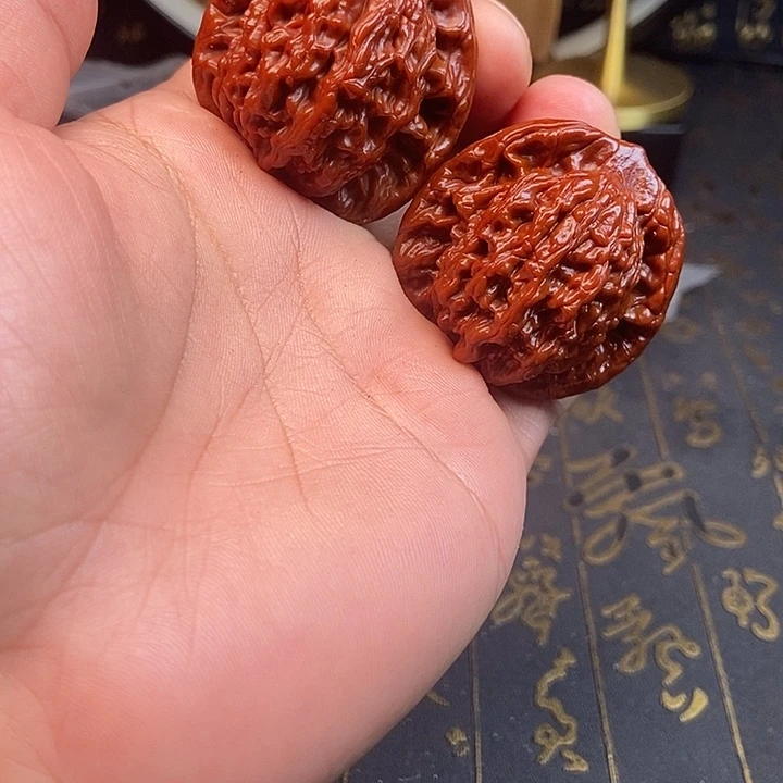 文玩核桃吊坠水龙纹5