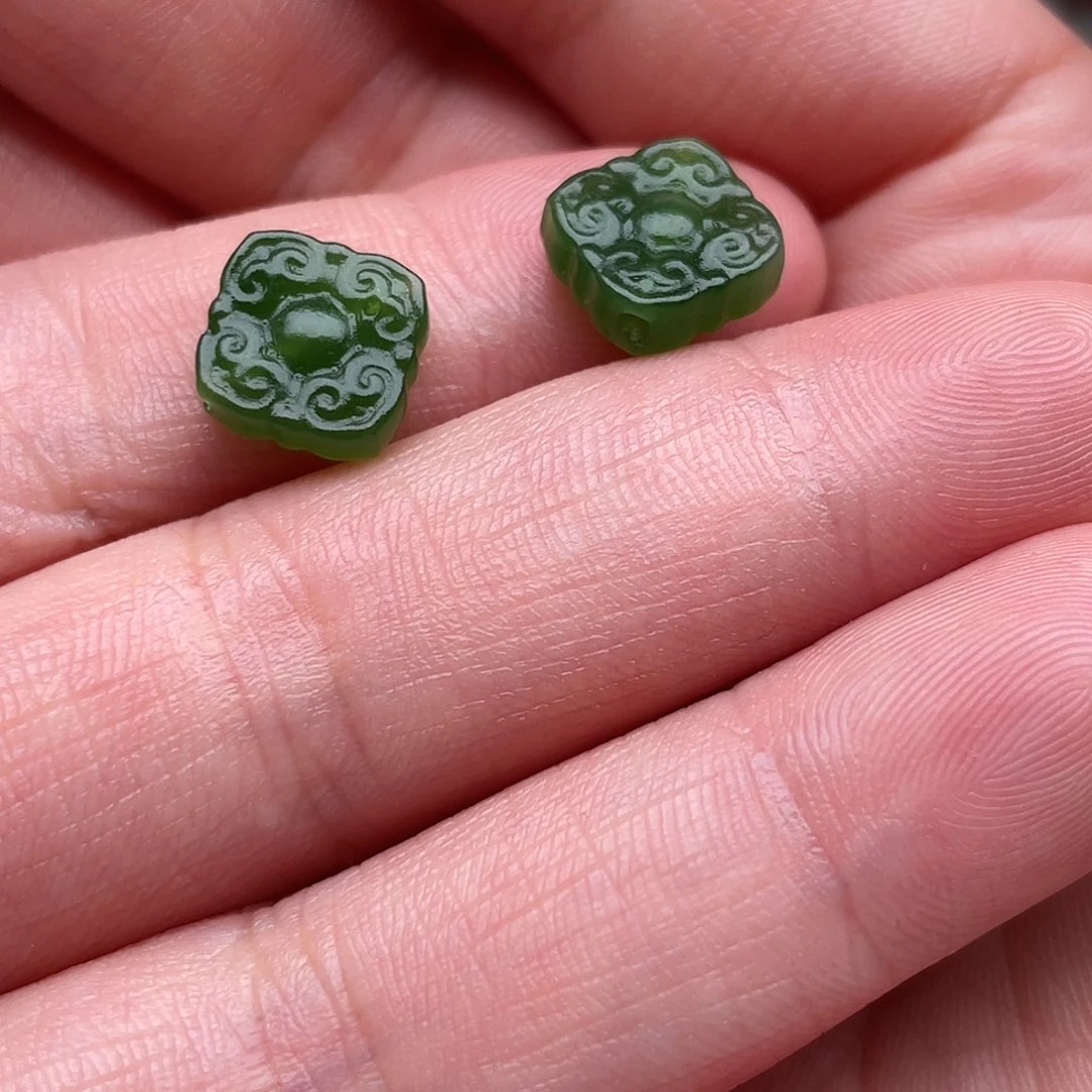和田玉未镶嵌颈饰碧玉小方一对小配饰