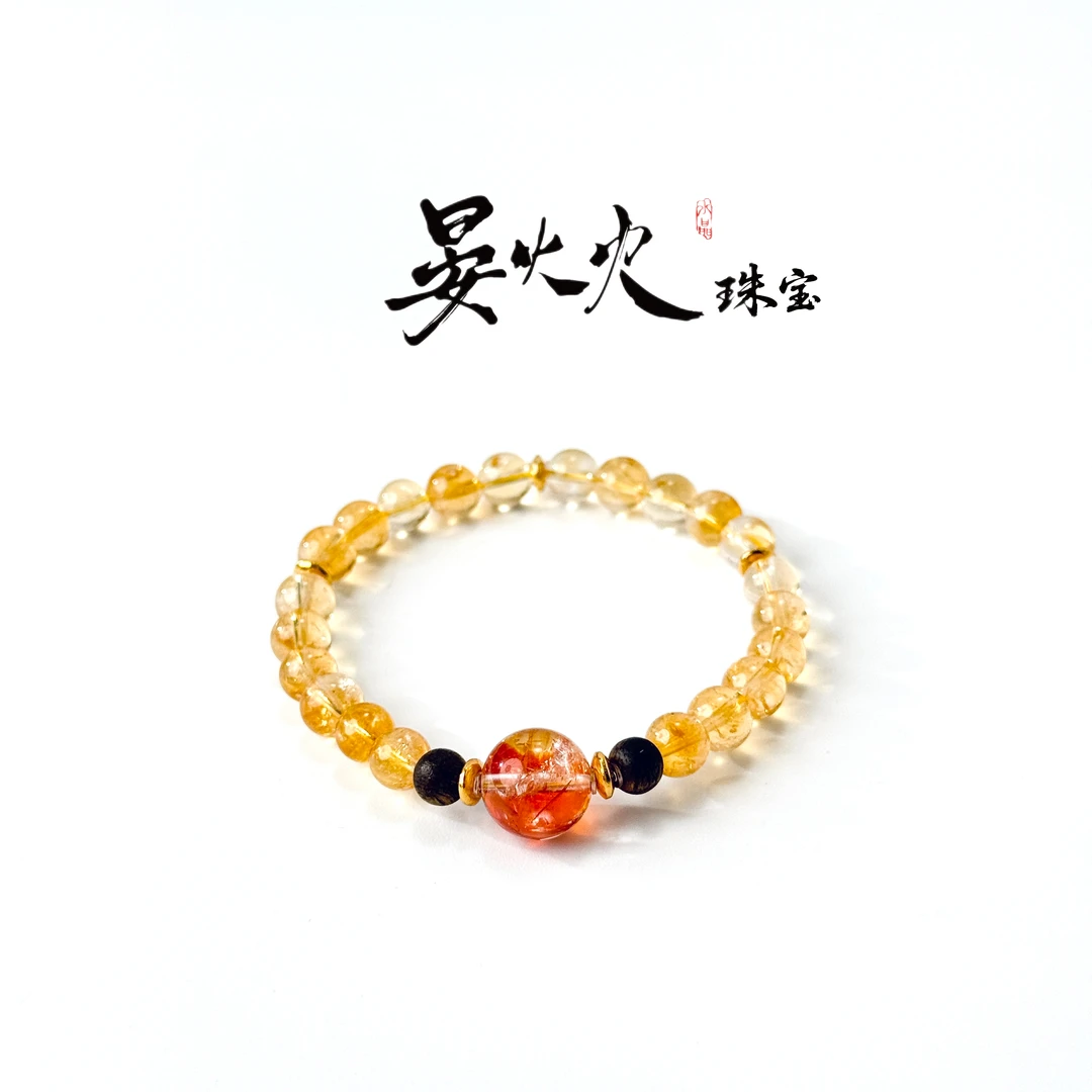 沉香晏火火【疏星】天然巴西黄水晶+沉香+锦鲤胶花+925银设计师手串