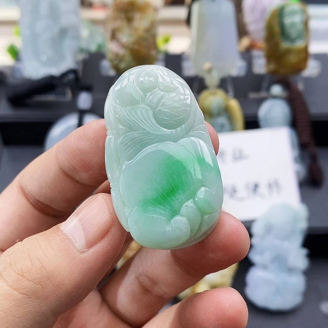 颈饰未镶嵌翡翠吊坠