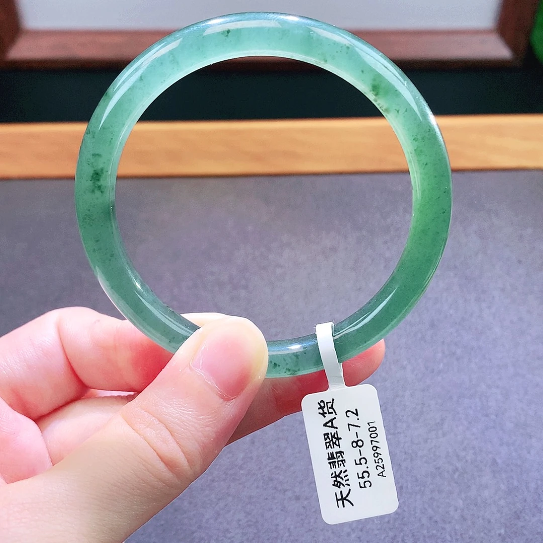 未镶嵌手镯翡翠天然翡翠