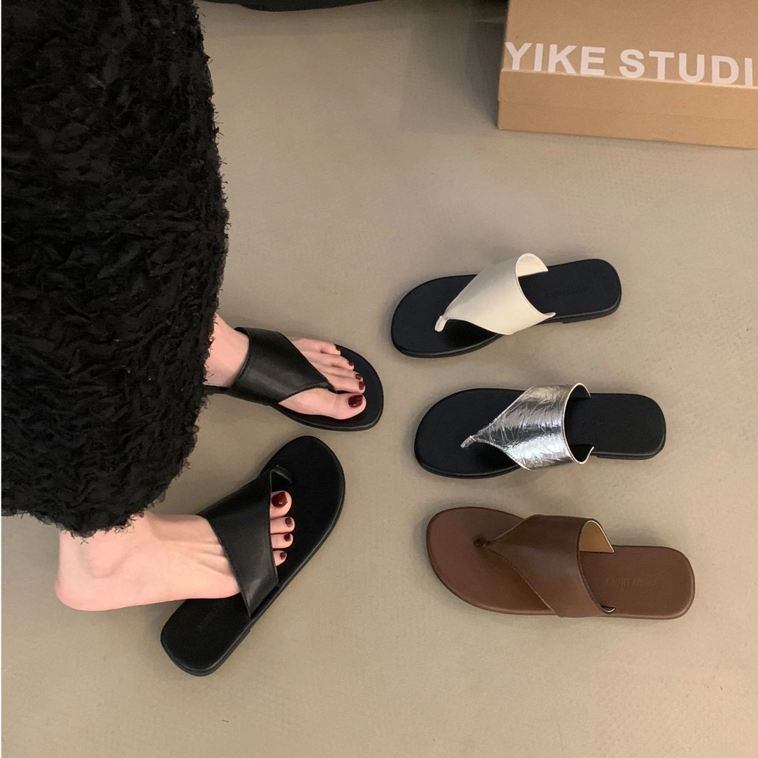 法式软底夹脚趾人字拖鞋女夏季外穿新款沙滩度假时尚平底凉拖鞋子