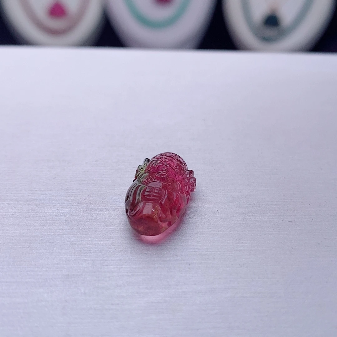 碧玺象神未镶嵌碧玺象神