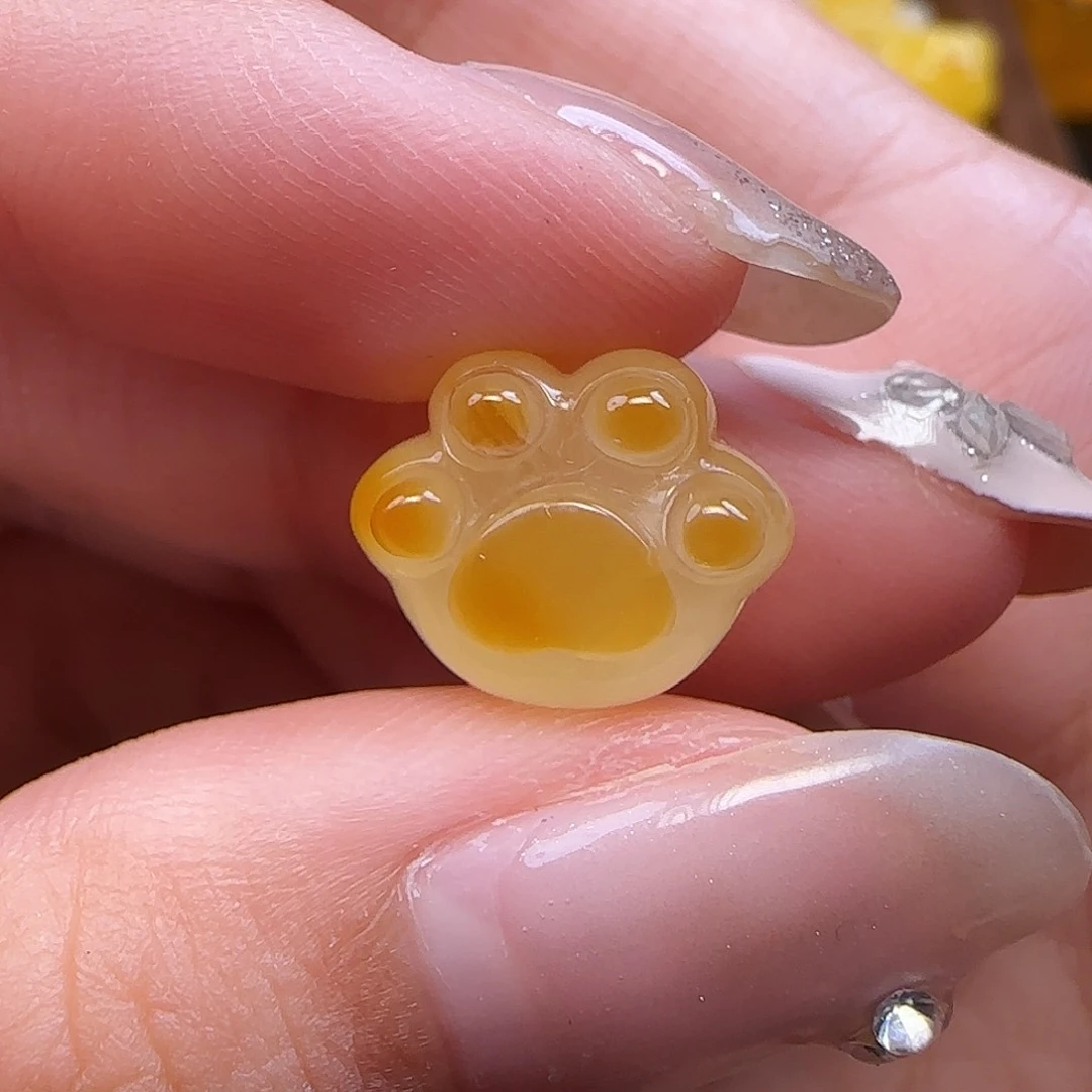 琥珀未镶嵌珠宝奇石吐****O蜜蜡