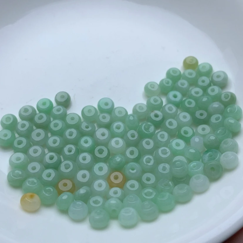 【闪购商品】翡翠手链未镶嵌卡2*4果绿算盘55颗