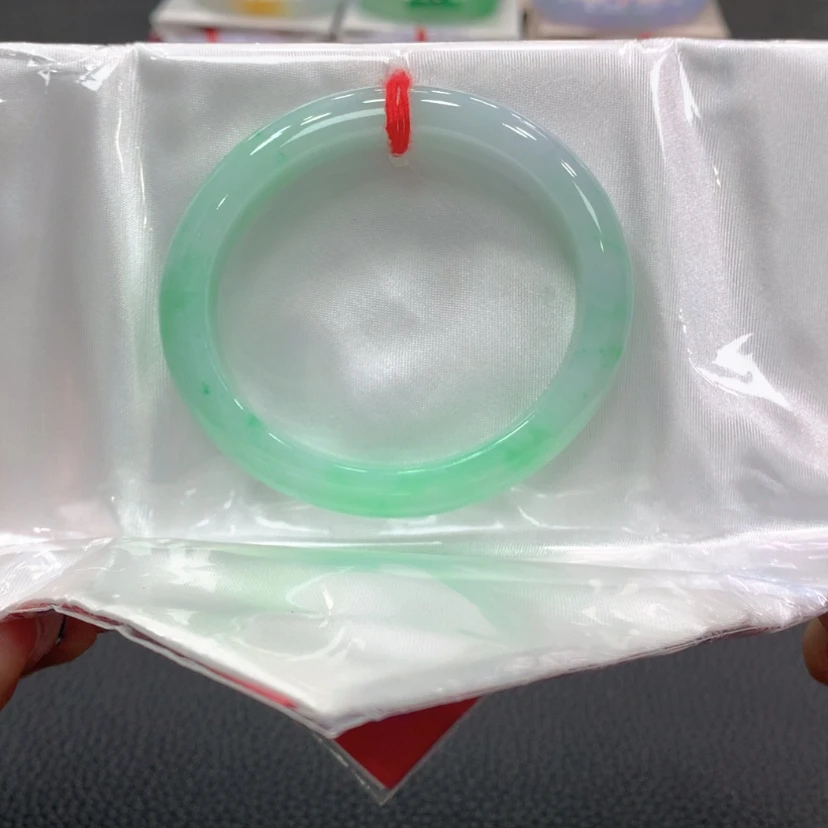 【闪购商品】翡翠手镯未镶嵌翡翠