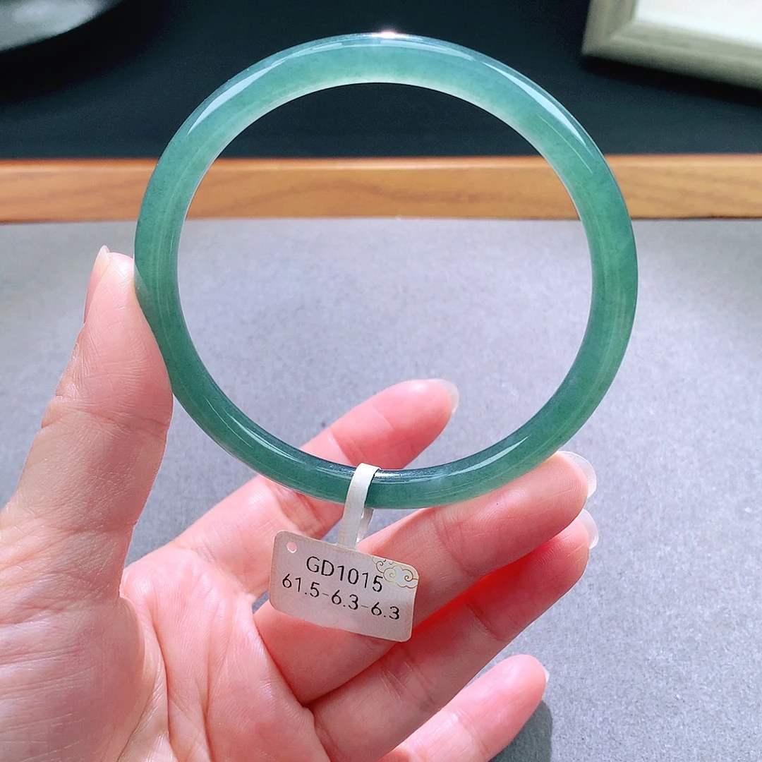 翡翠未镶嵌手镯天然翡翠手镯a货