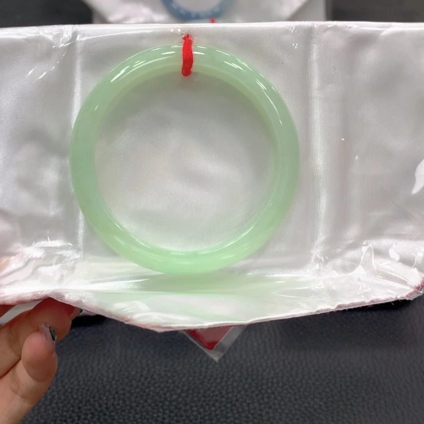 【闪购商品】翡翠手镯未镶嵌翡翠